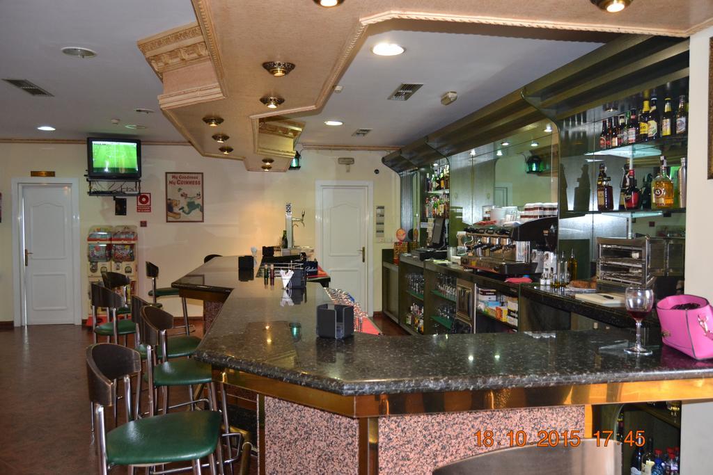 Hotel Poniente Moraleda De Zafayona Zewnętrze zdjęcie
