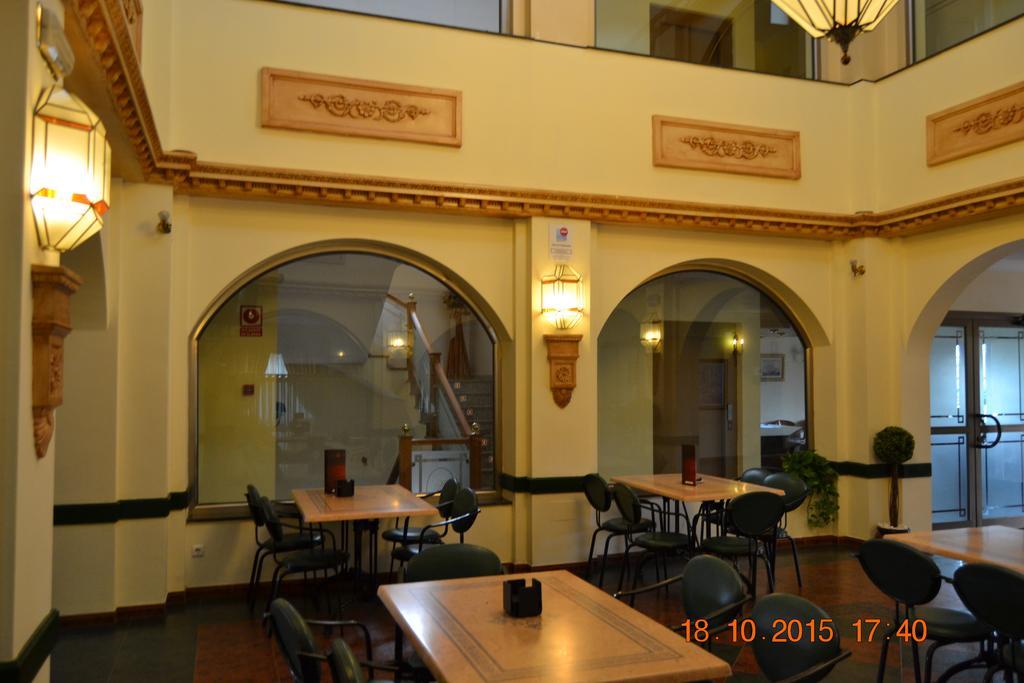 Hotel Poniente Moraleda De Zafayona Zewnętrze zdjęcie
